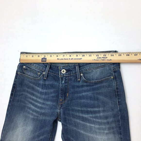 Levi's Women's Jeans Straight Leg Slight Curve Mid Rise size 28 x 32 - Picture 5 of 10